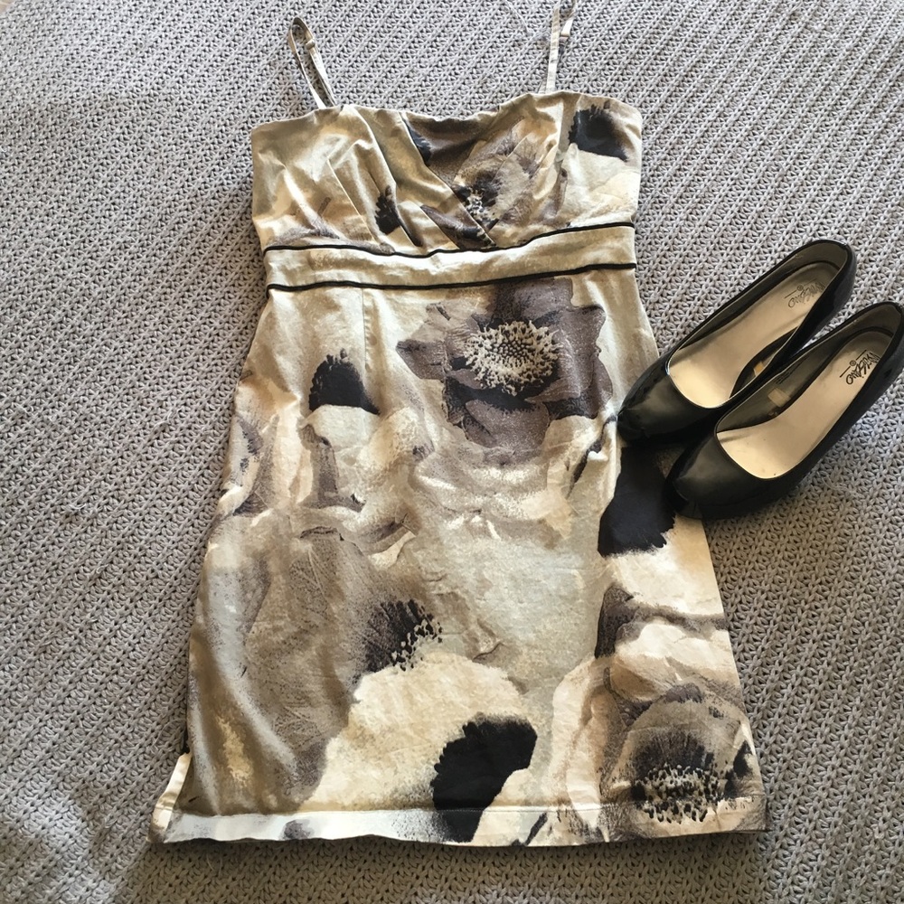 New York & Co Floral Dress with detachable straps